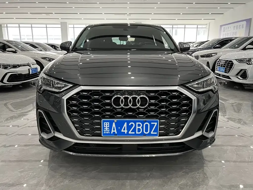 Audi Q3 Sportback — фото 5