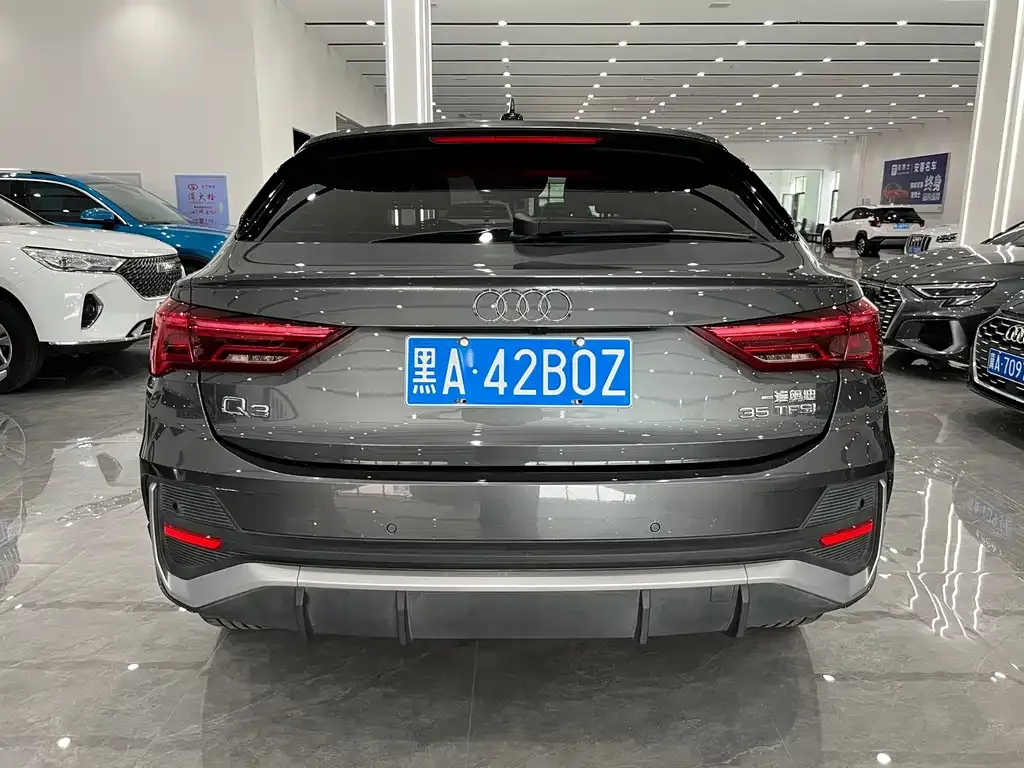 Audi Q3 Sportback — фото 3
