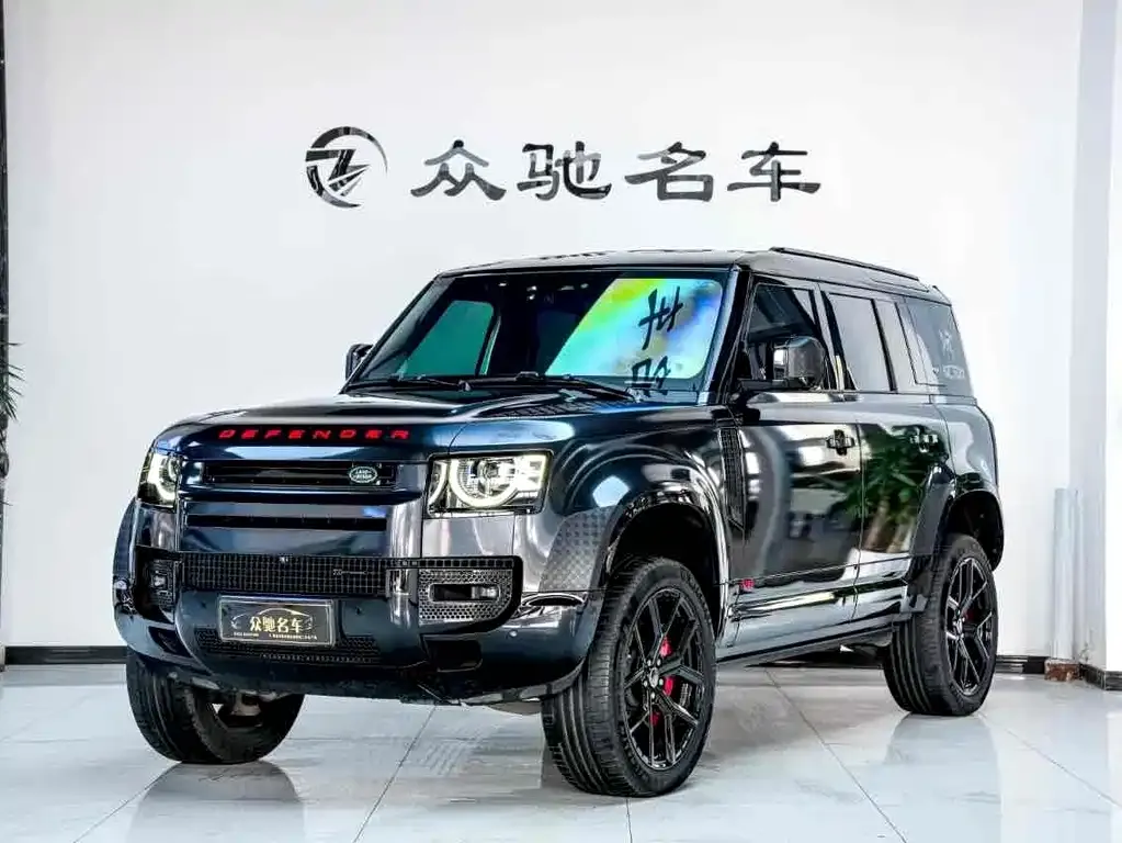 Land Rover Defender — фото 1