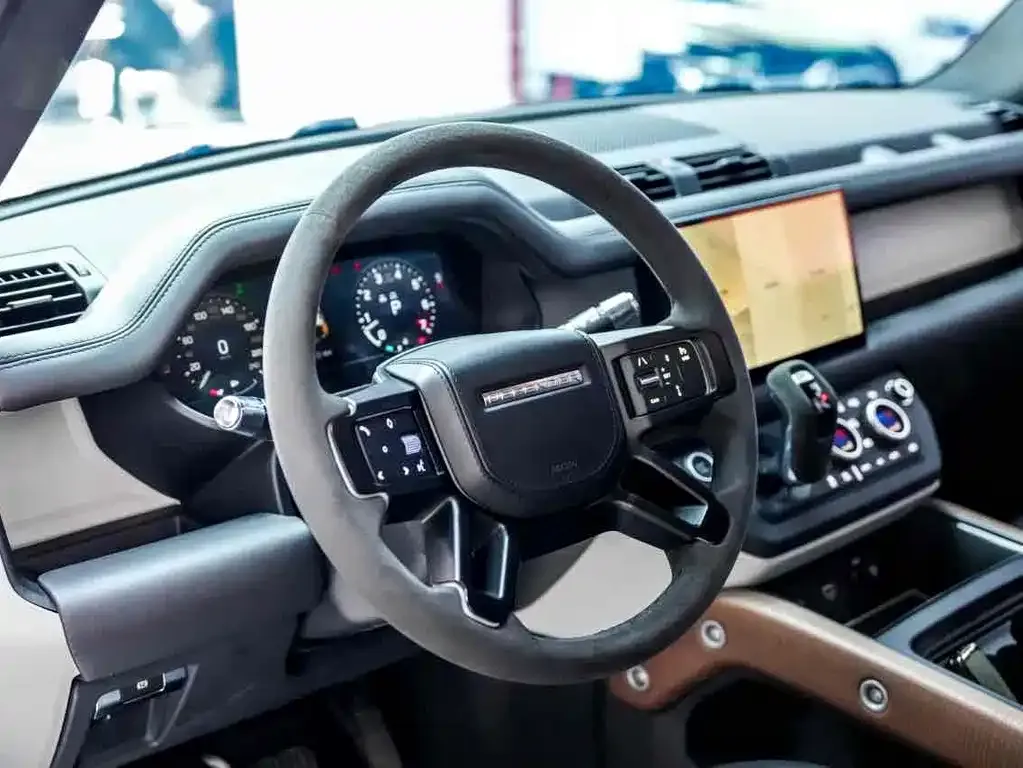 Land Rover Defender — фото 5