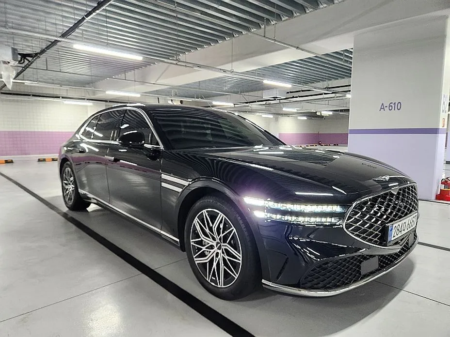 Genesis G90 — фото 1