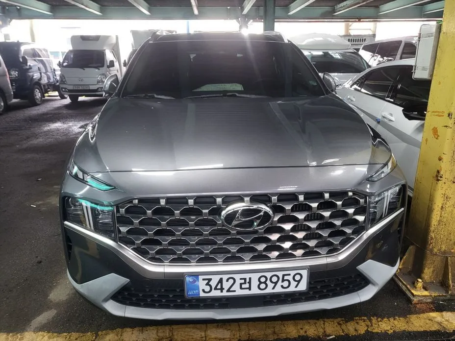 Hyundai Santafe — фото 1
