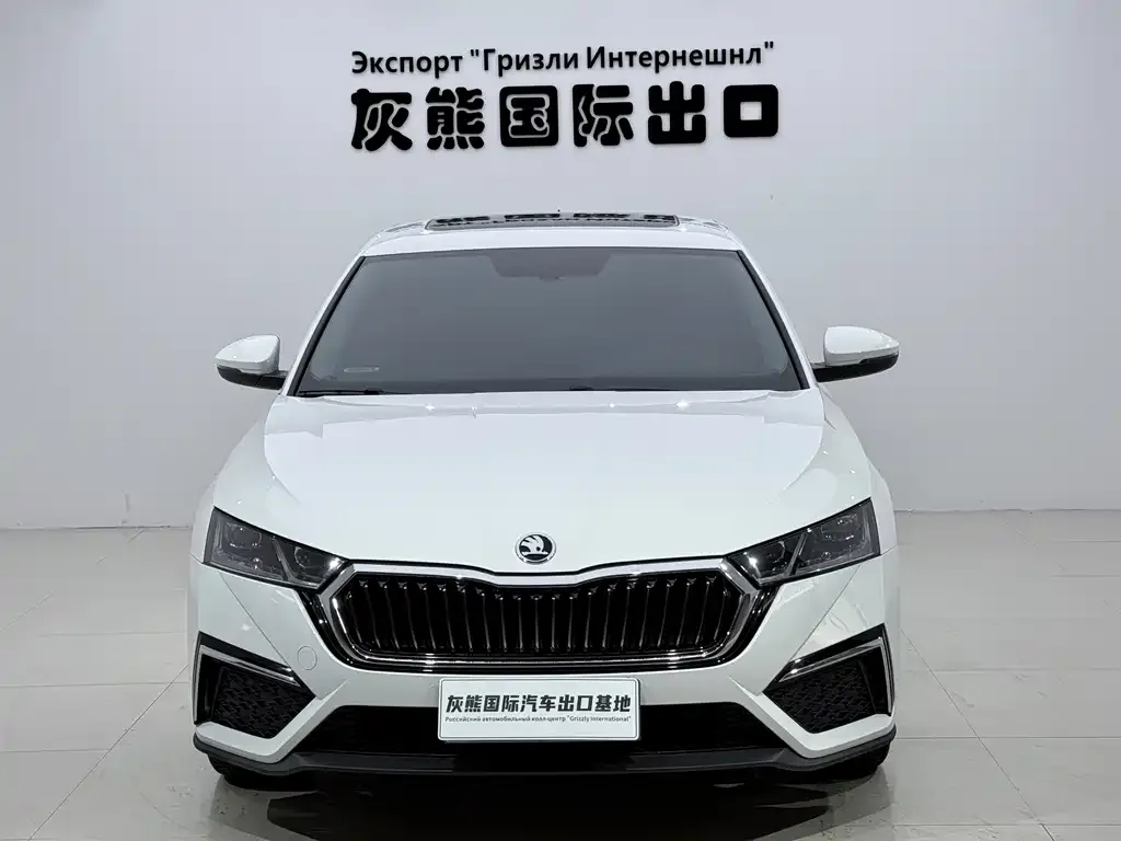 Skoda Octavia — фото 2