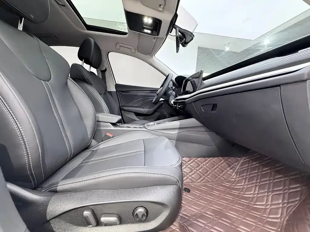 Skoda Octavia — фото 10