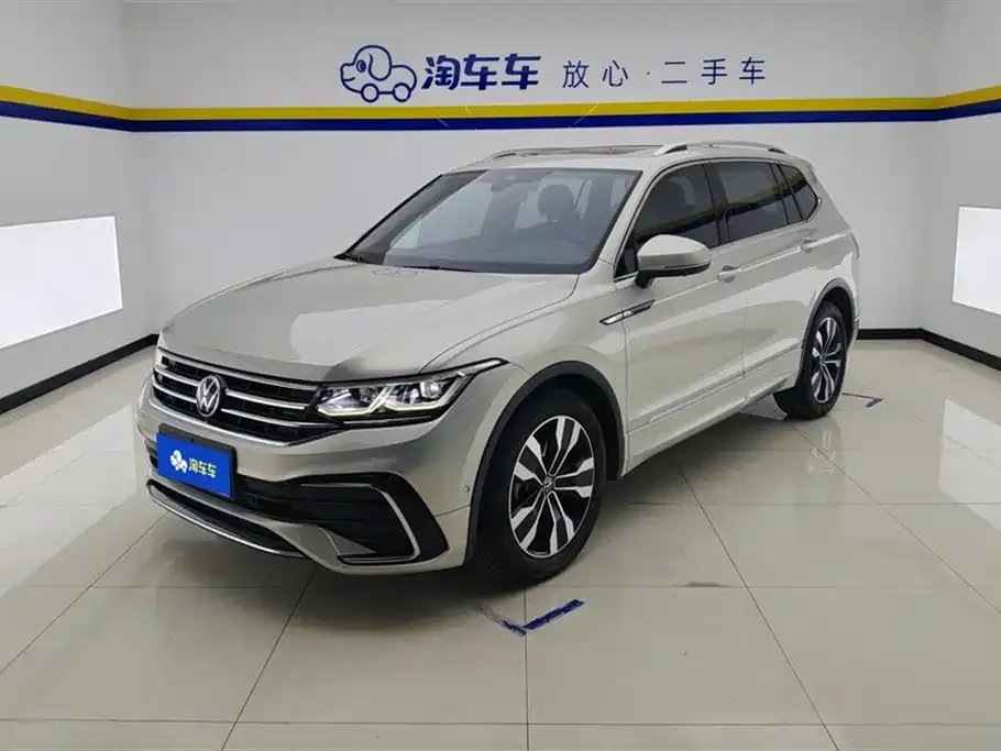 Volkswagen Tiguan L — фото 1