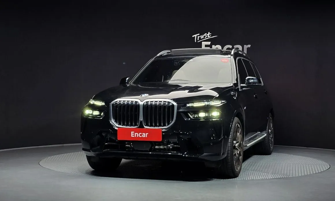 BMW X7 — фото 3
