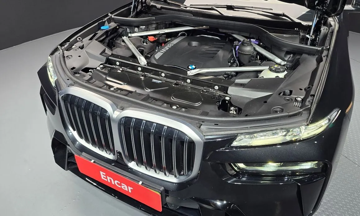 BMW X7 — фото 10