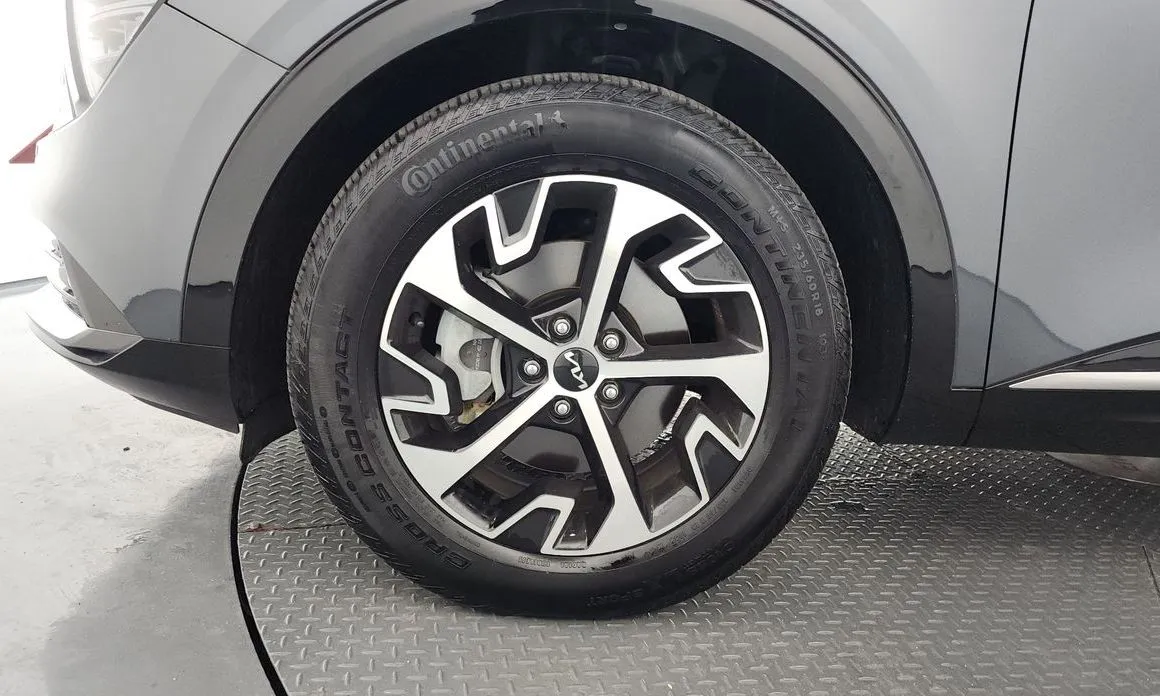 Kia Sportage — фото 8