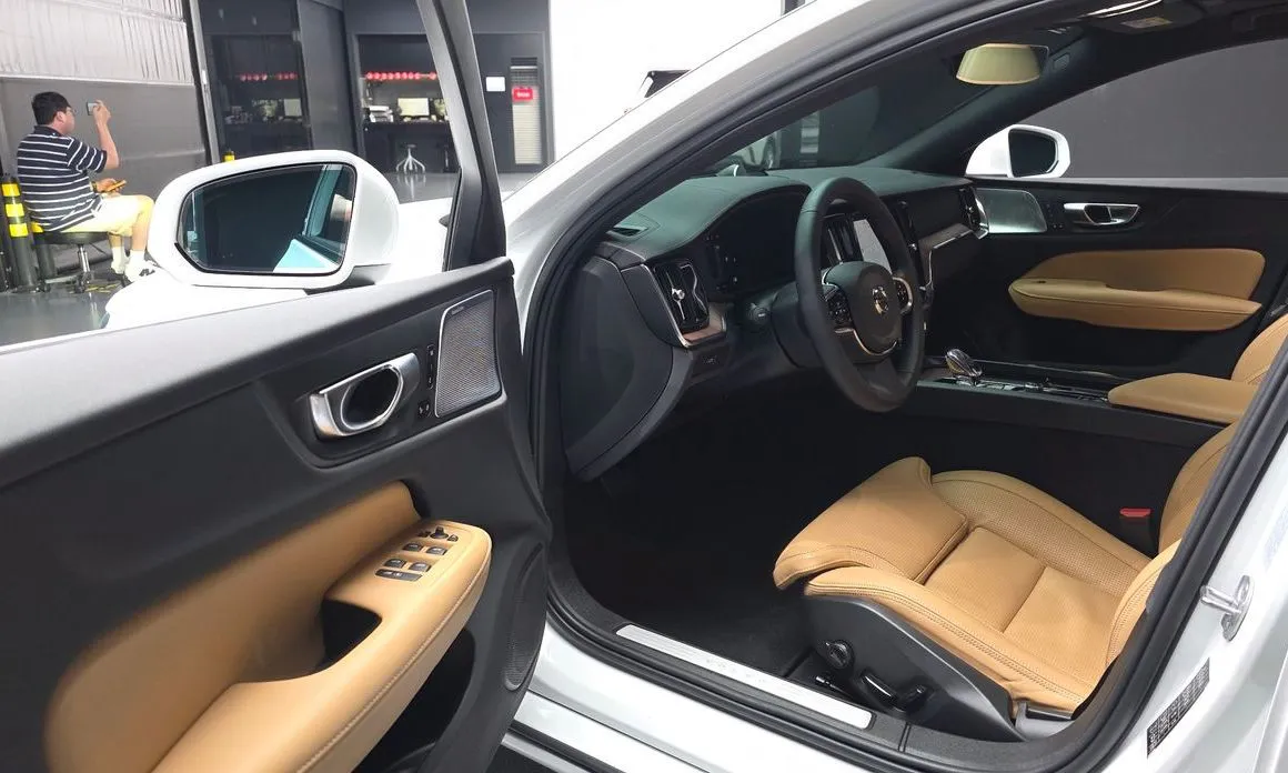 Volvo S60 2024 из KR, фото 7