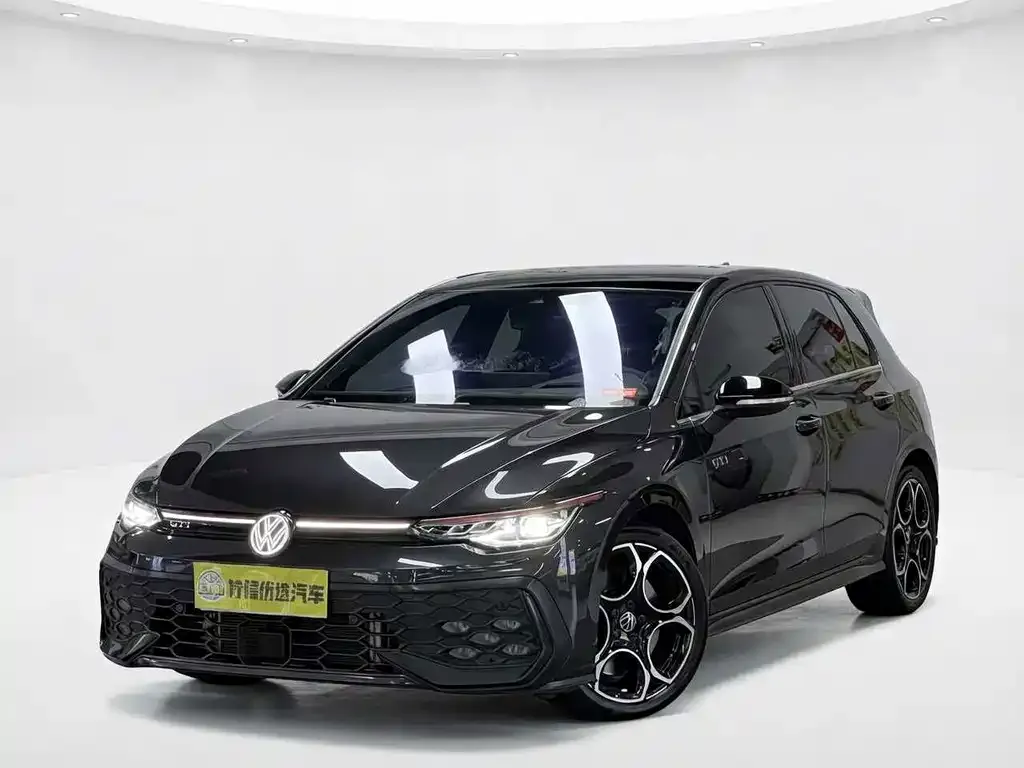 Volkswagen Golf GTI — фото 1