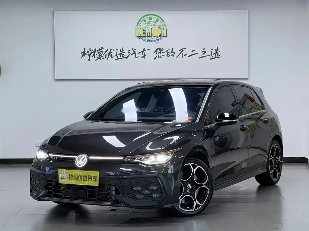 Volkswagen Golf GTI — фото 10