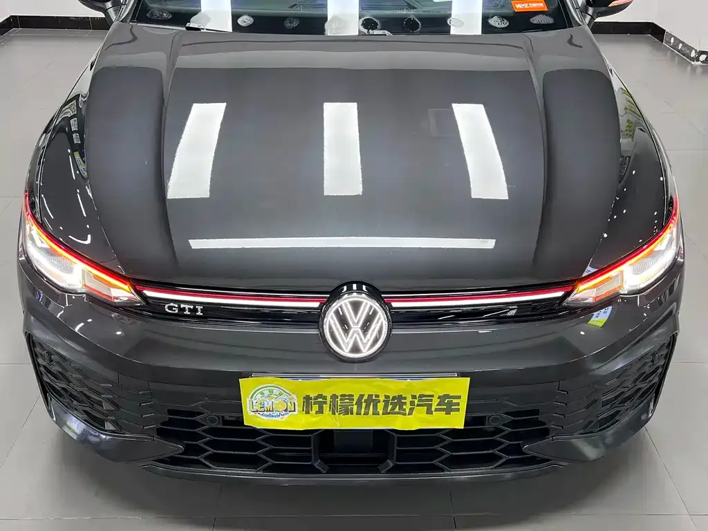 Volkswagen Golf GTI — фото 6