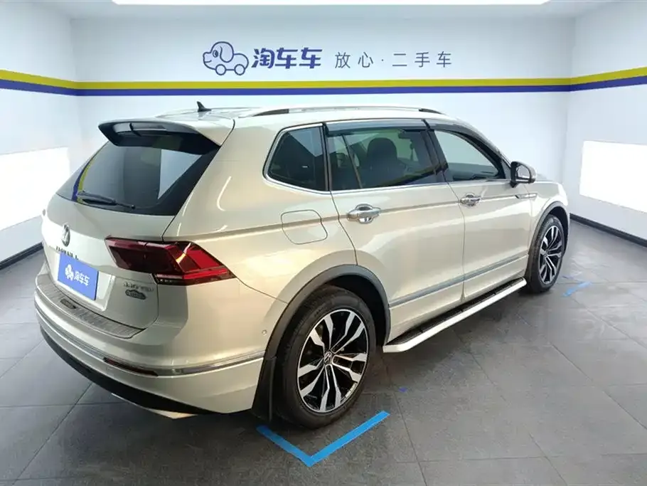 Volkswagen Tiguan L — фото 5