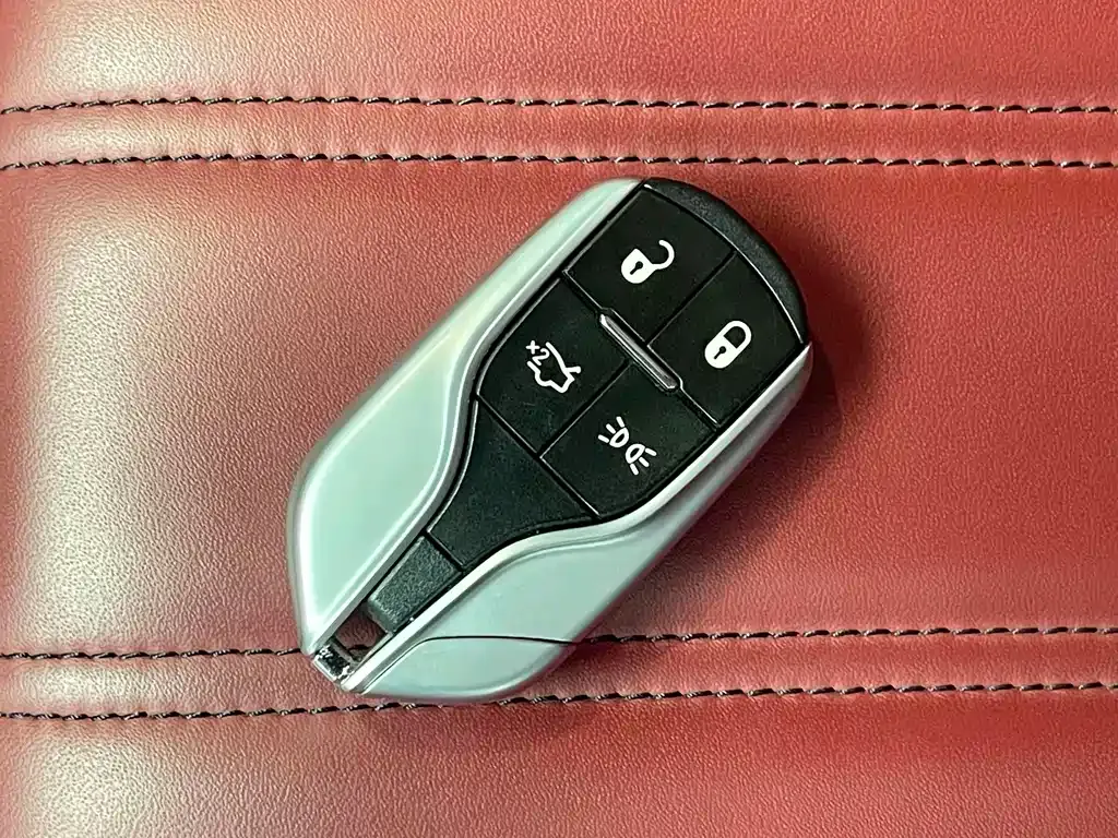 Maserati Ghibli — фото 8