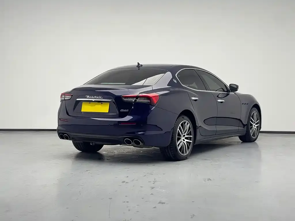 Maserati Ghibli — фото 9