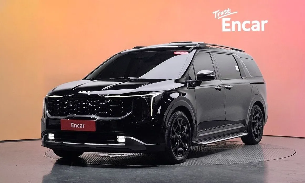 Kia Carnival 7-Seater Gravity 1