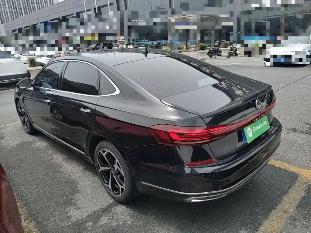 Volkswagen Passat — фото 10
