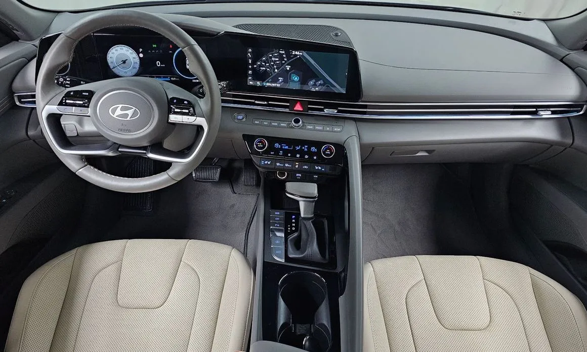 Hyundai AVANTE — фото 9