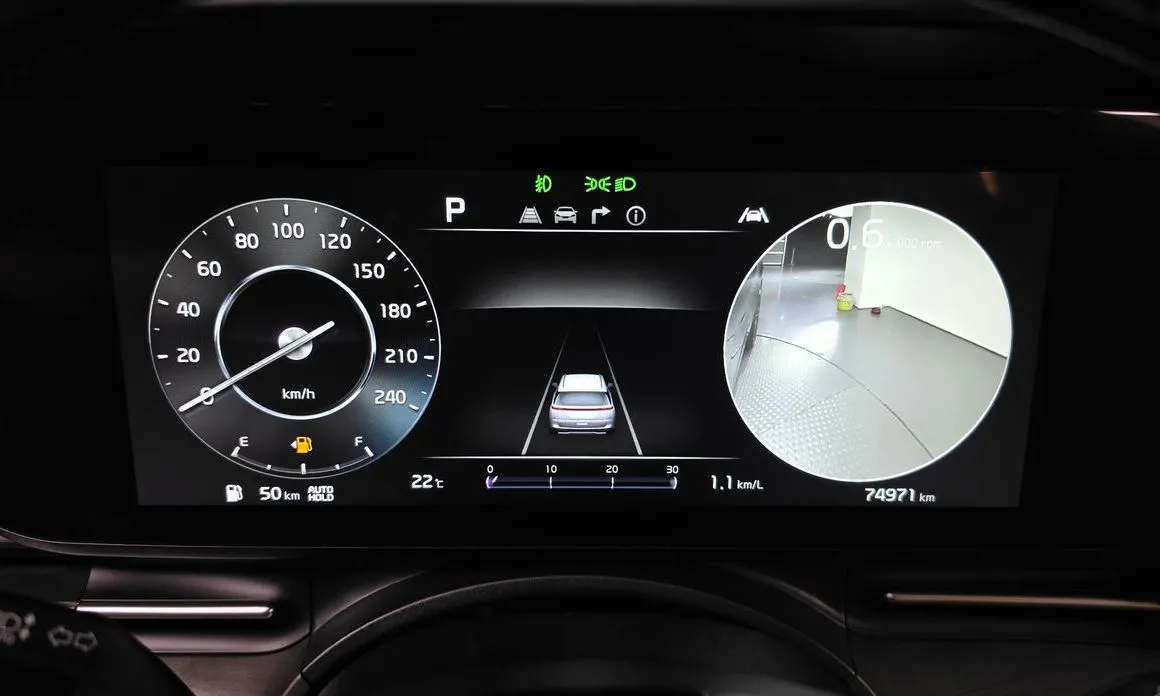 Kia Carnival — фото 4