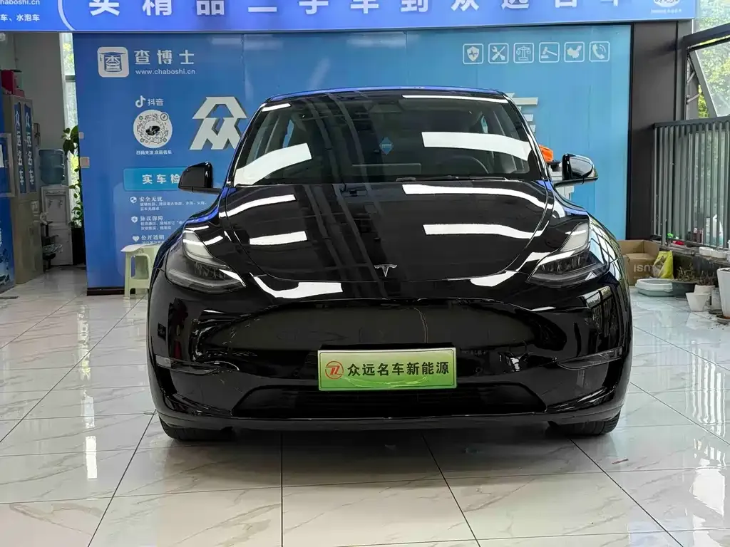 Tesla Model Y — фото 4