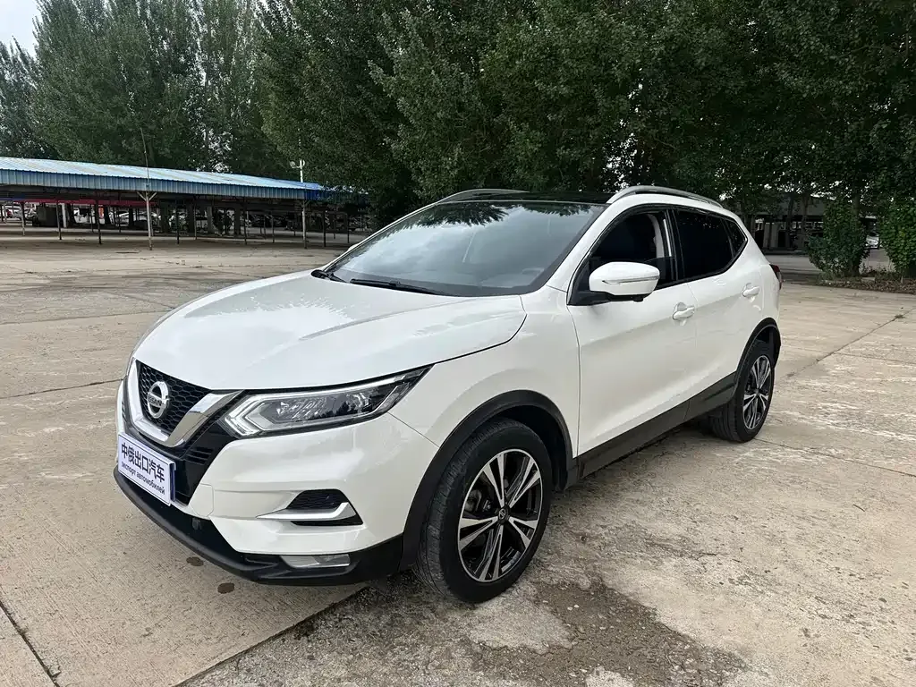 Nissan Qashqai — фото 10