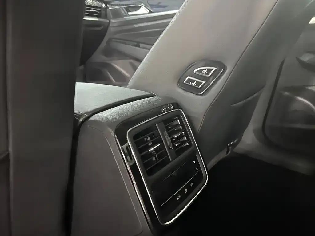 Volkswagen Passat — фото 2