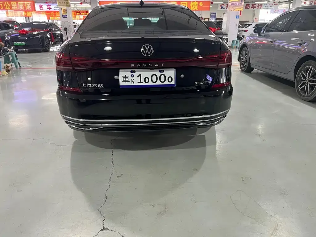 Volkswagen Passat — фото 5