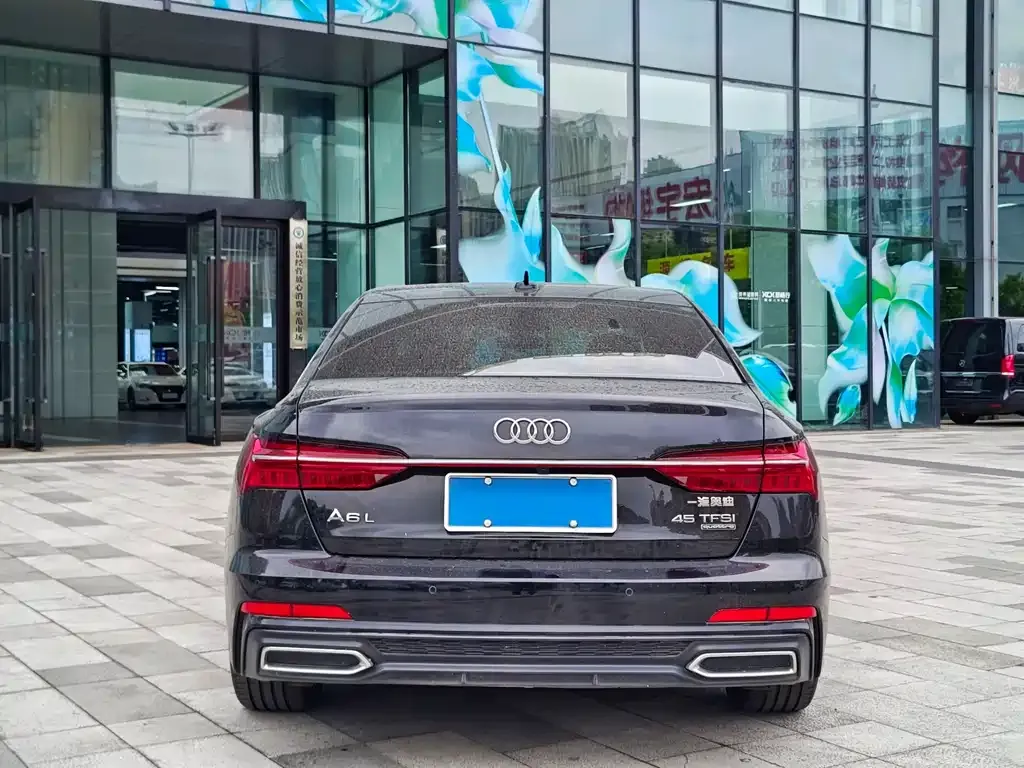 Audi A6L — фото 9