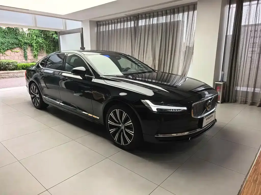 Volvo S90 — фото 9