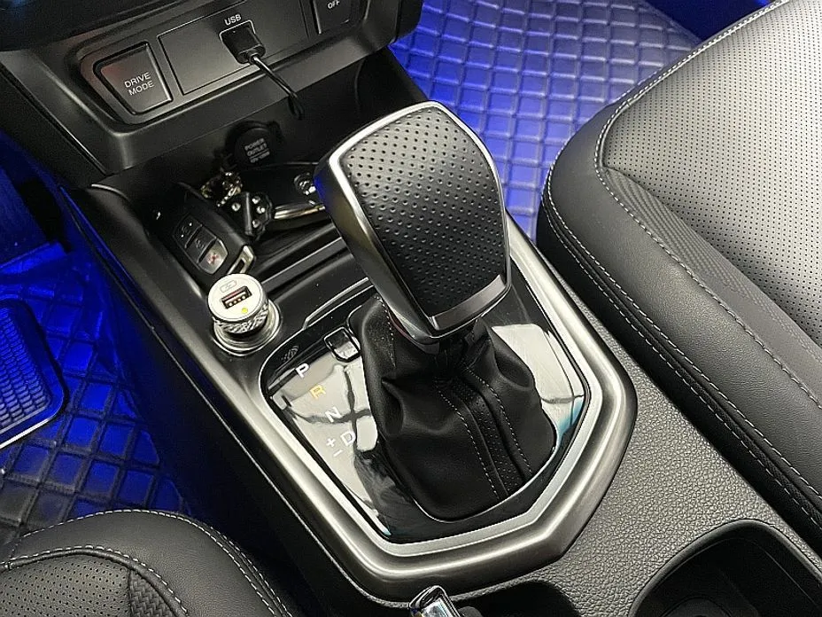 KG Mobility (Ssangyong) TIBOLI 2024 из KR, фото 6