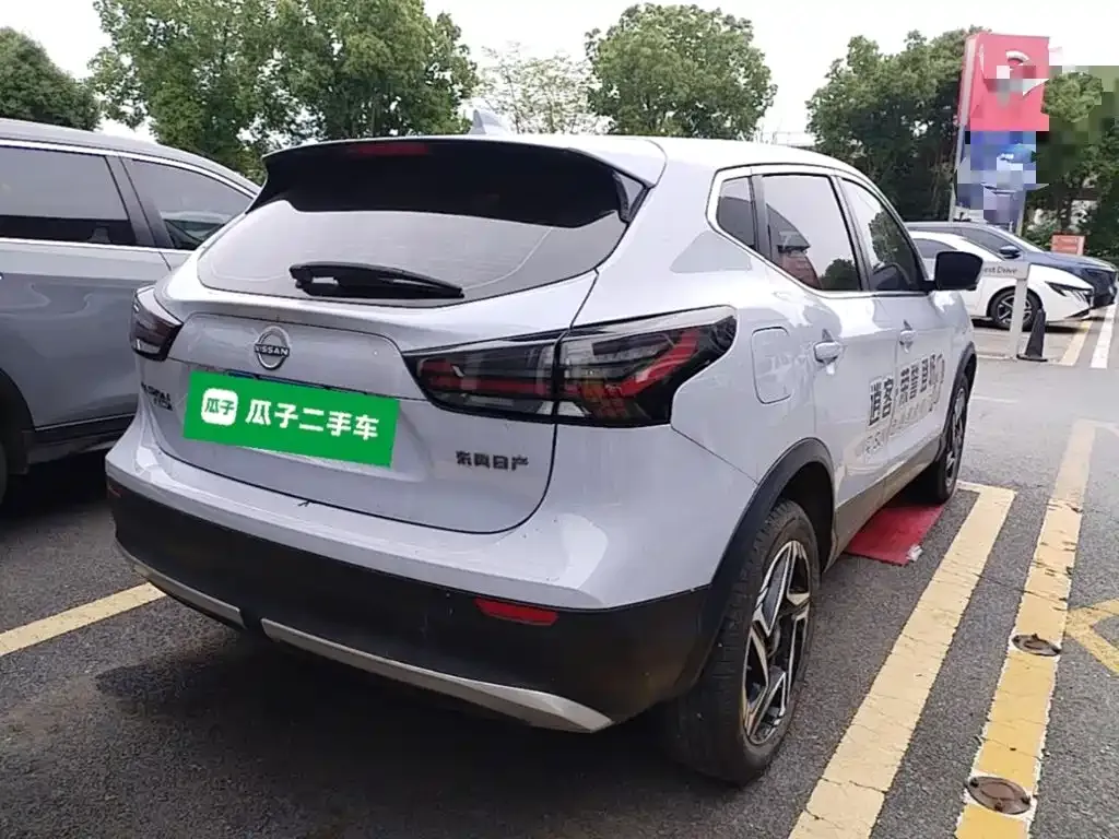 Nissan Qashqai — фото 9