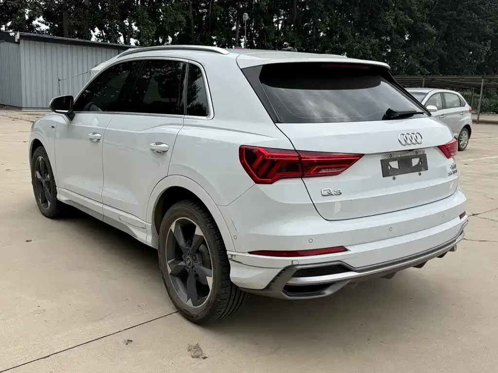 Audi Q3 — фото 6