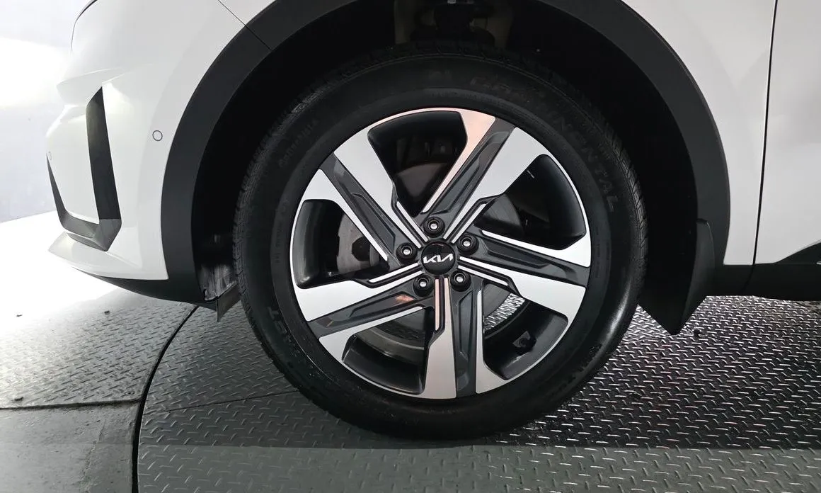 Kia Sorento — фото 10