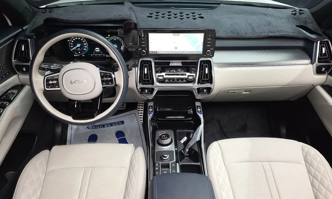 Kia Sorento — фото 9