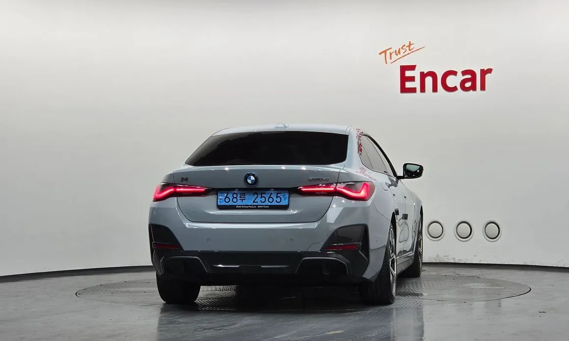 BMW i4 — фото 2