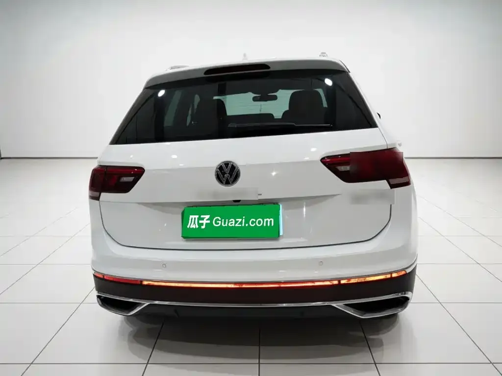 Volkswagen Tiguan L 2023 из CN, фото 2