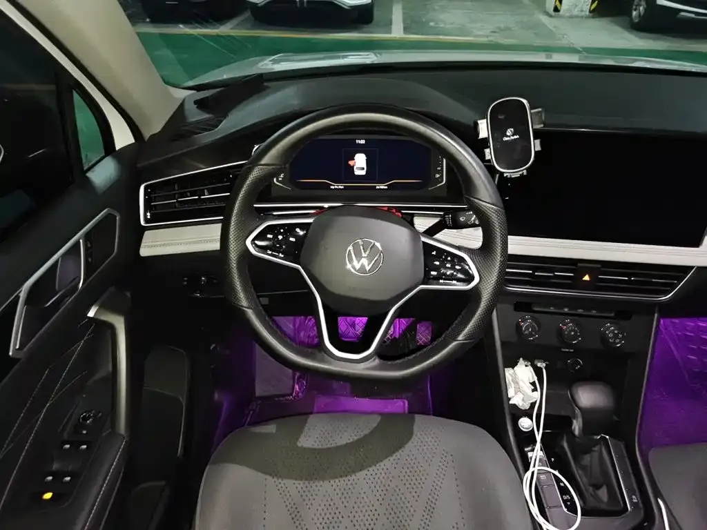 Volkswagen Tiguan L 2023 из CN, фото 7