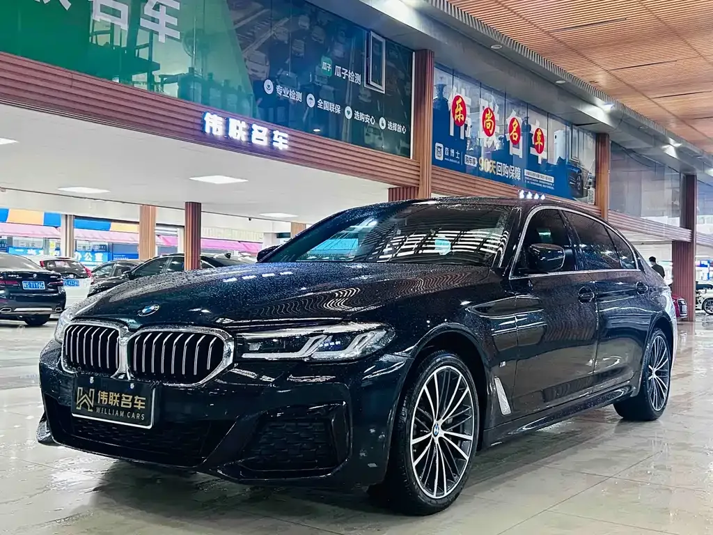 BMW 5 Series — фото 1