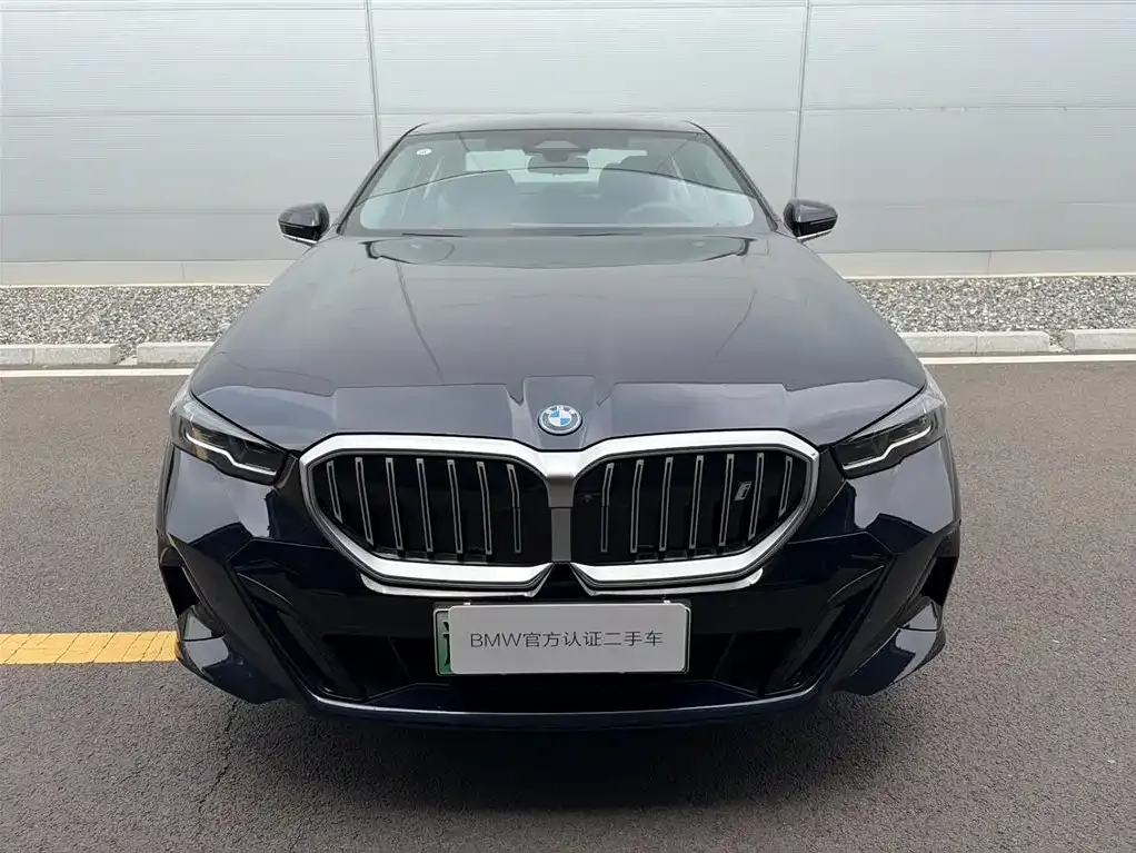 BMW i5 — фото 9