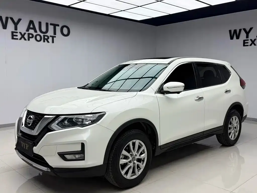 Nissan X-Trail — фото 1