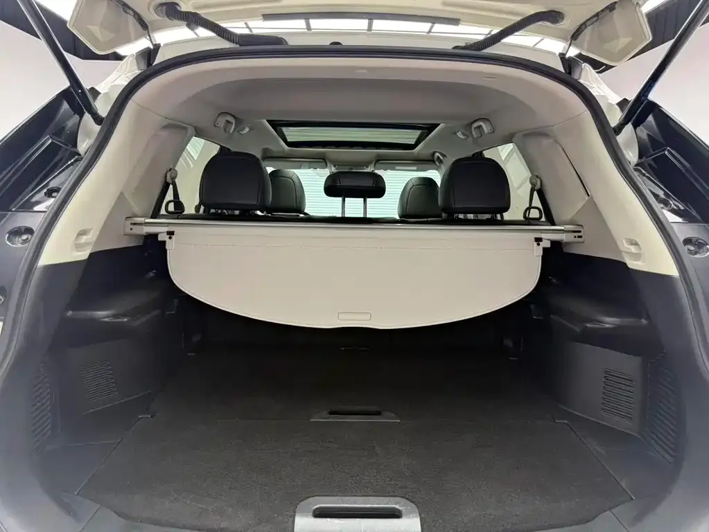 Nissan X-Trail — фото 9