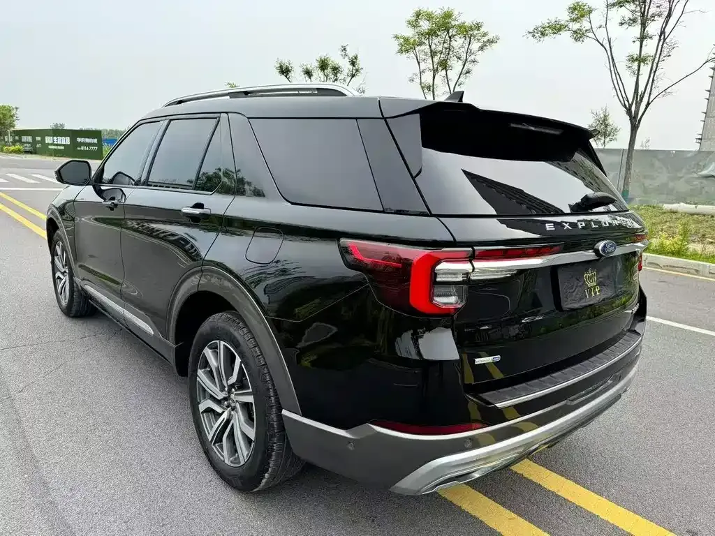 Ford Explorer 2023 из CN, фото 7