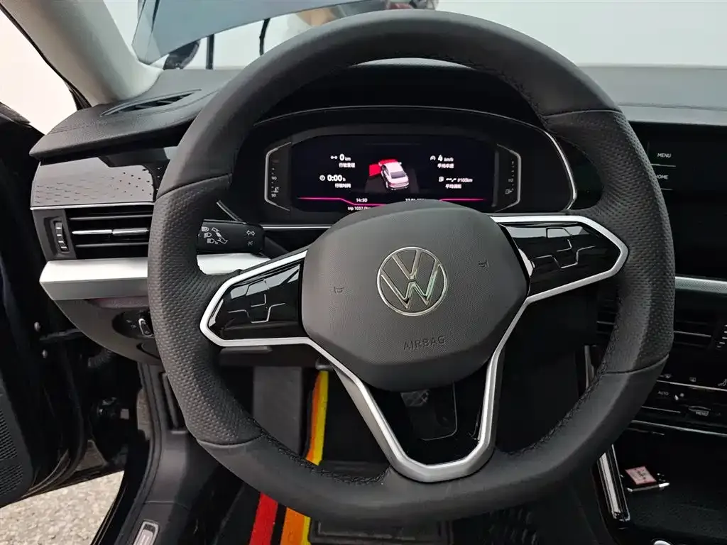Volkswagen Passat — фото 7