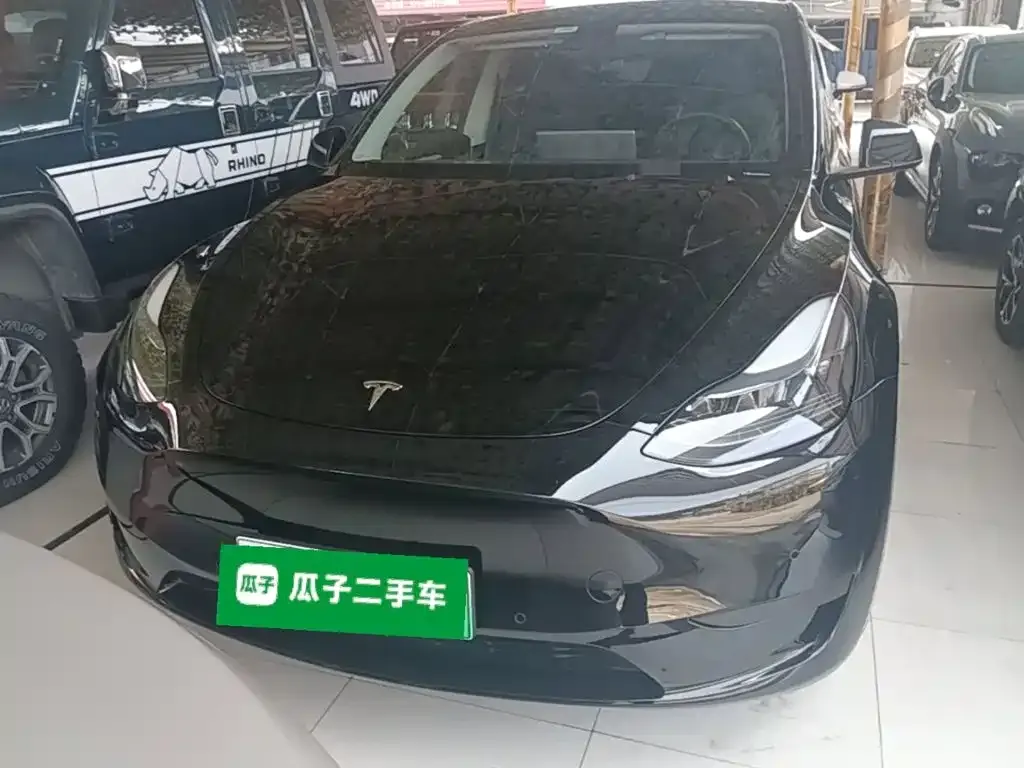 Tesla Model Y — фото 7
