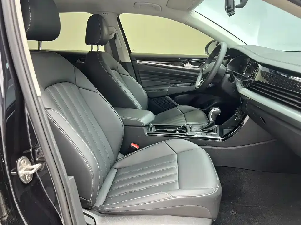 Volkswagen Passat — фото 10