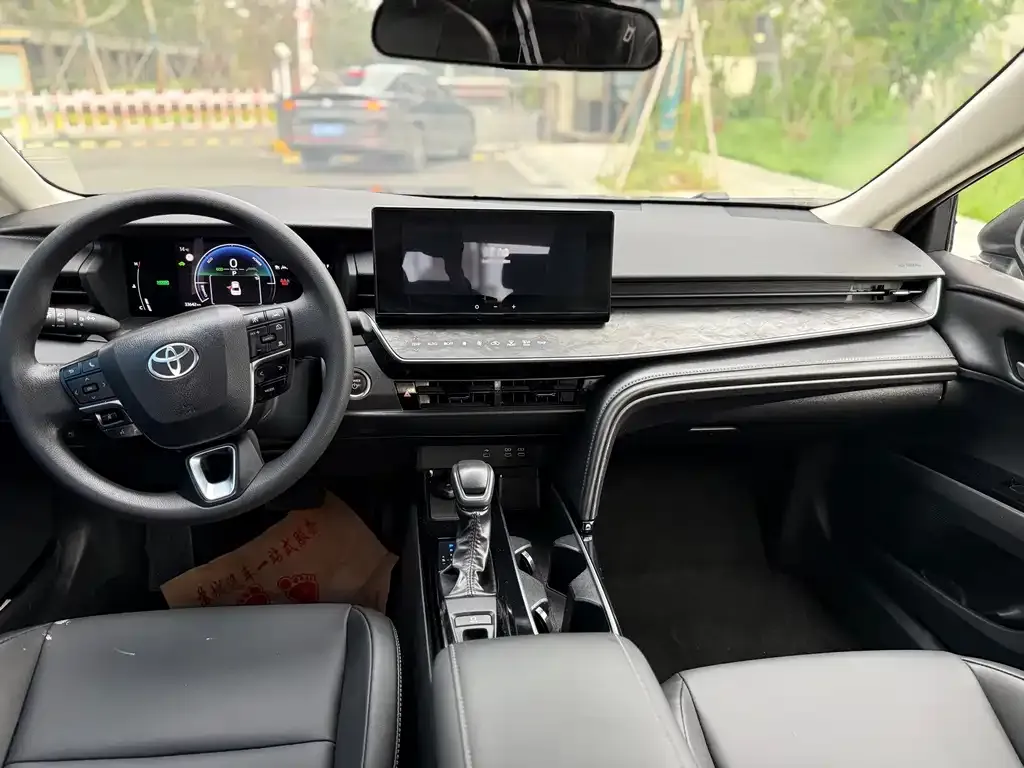 Toyota Camry 2024 из CN, фото 5