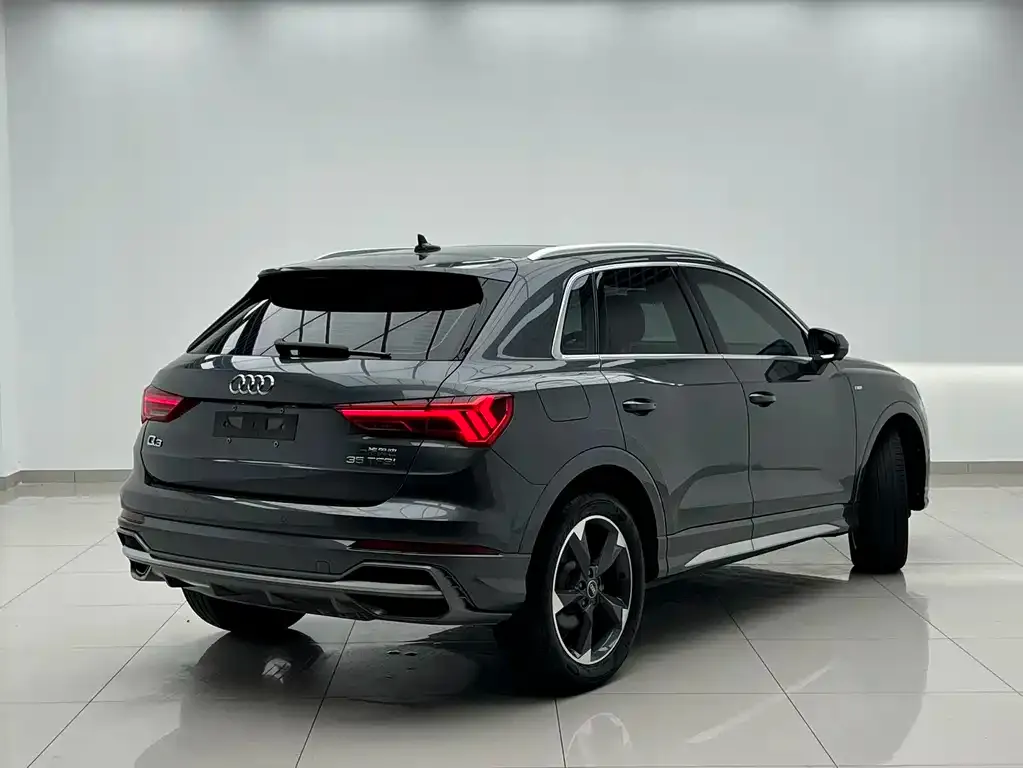Audi Q3 — фото 5