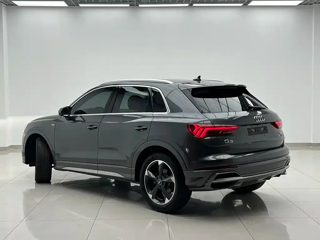 Audi Q3 — фото 6