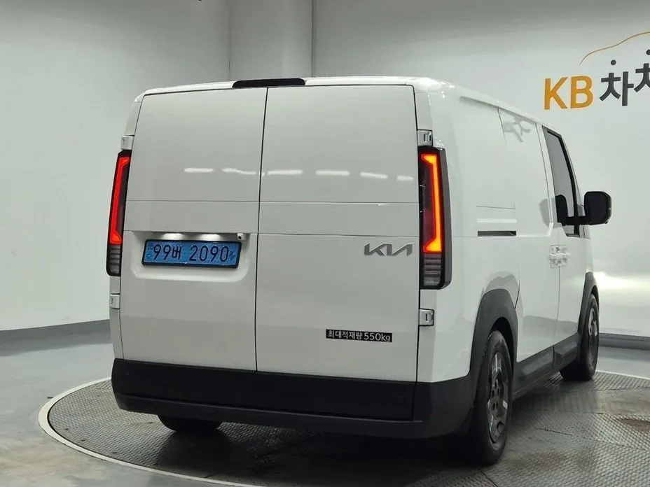 Kia PV5 — фото 4