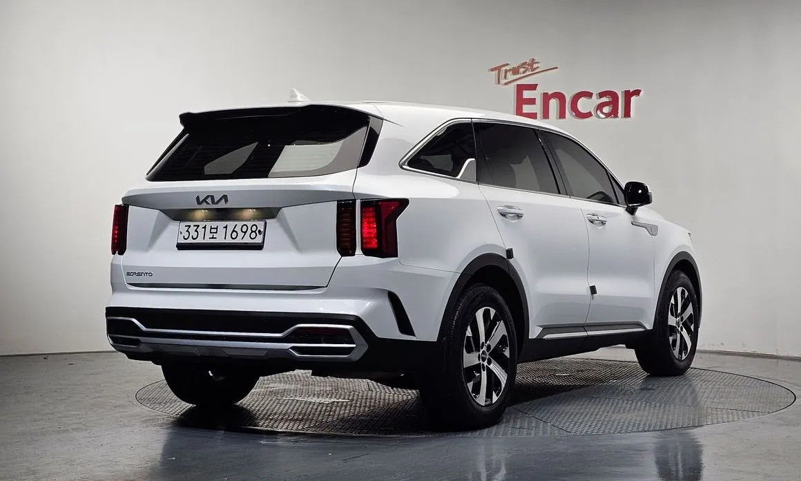 Kia Sorento — фото 6
